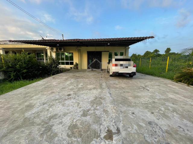 Single Storey Corner Lot 1