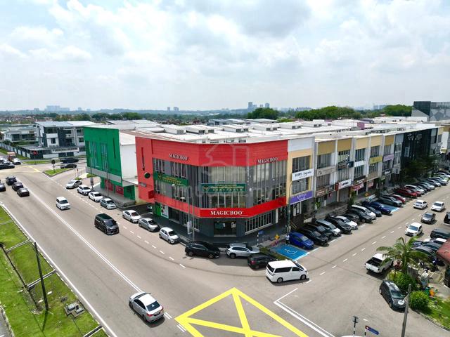 CORNER LOT! 3-Storey Shop Tun Aminah Skudai | Facing Main Road | ROI 4 1