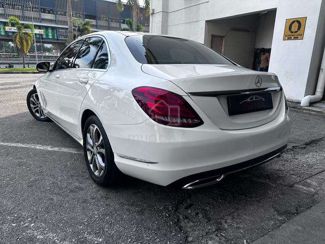 2015 Mercedes Benz C200 AVANTGARDE W205 2.0   - 4