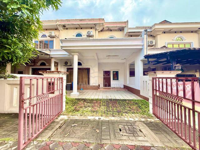 CHEAPEST 2.5 Storey Terrace House Jalan Nikel Seksyen 7 Shah Alam 1