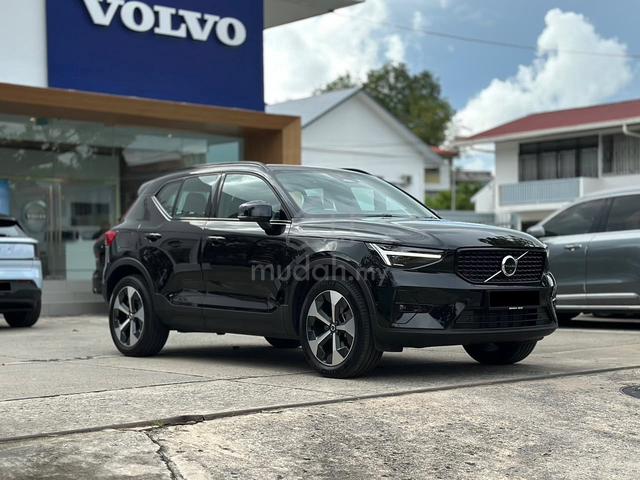 2025 Volvo XC40 2.0 B5 ULTIMATE MY22 (A) - 2
