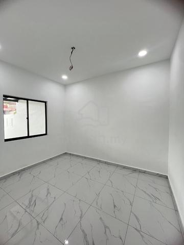 1 Sty Jalan Pertanian Fully Renovated Extended Taman Universiti Skudai 4