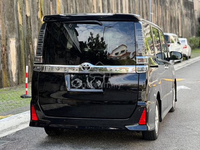 2021 Toyota VOXY 2.0 ZS KIRAMEKI 3 - 3