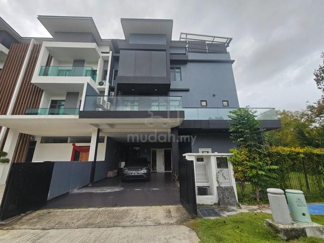 Reflexion Pool Villas Putra Perdana Puchong 1