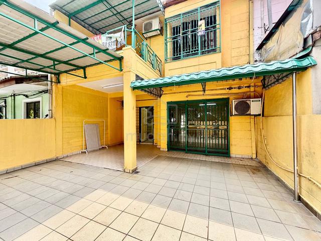 22 x 70 Double Storey House Taman Desaria PJS 5 Petaling Jaya 1