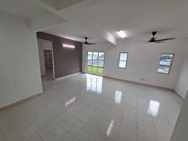 ALLOW WORKER STAY or Sublet! 2 Sty Bunglow Sungai Tiram 1