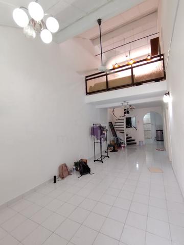 1.5 Storey @ Jalan Kosa, TAMAN PERLING (Aircond, near to Bukit Indah) 1