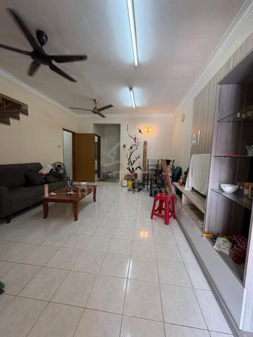 Below Market Value | PU10 Puchong Utama 2 Storey Terrace House | 4R3B 1