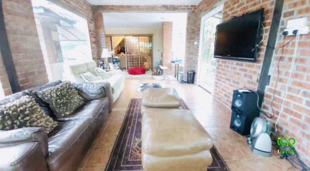 NICE n HUGE DOUBLE STOREY BUNGALOW SUNGAI PENCHALA KUALA LUMPUR 3