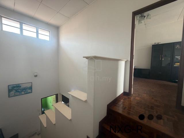 Below Market Good Condition 1.5 Storey House Bandar Bukit Raja Klang 1