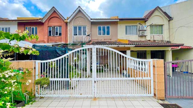 3 Storey Terrace House Taman Bukit Permai Ampang Selangor 1