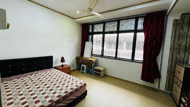 Near CIQ JB Terrace Master Bedroom with Fully Furnish For Rent 1