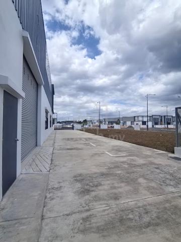 ECO Business Park 1 Phase 3 (60x150 Single Cluster) For Rent 1