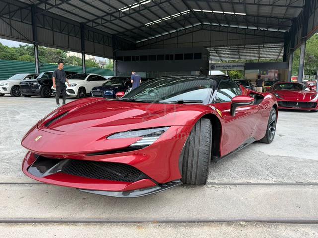 2021 Ferrari SF90 STRADALE 3.9 UNREGISTERED - 2