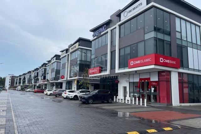 Klang Town Centre 3-Storey Freehold Shoplot | 6% ROI | Main Road 🎄 1