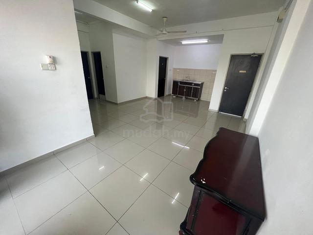 Taman Bukit Inai Apartment (Nilai) 1