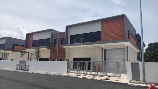 Nilai Taman Semarak Brand New Semi-D Factory for RENT 2