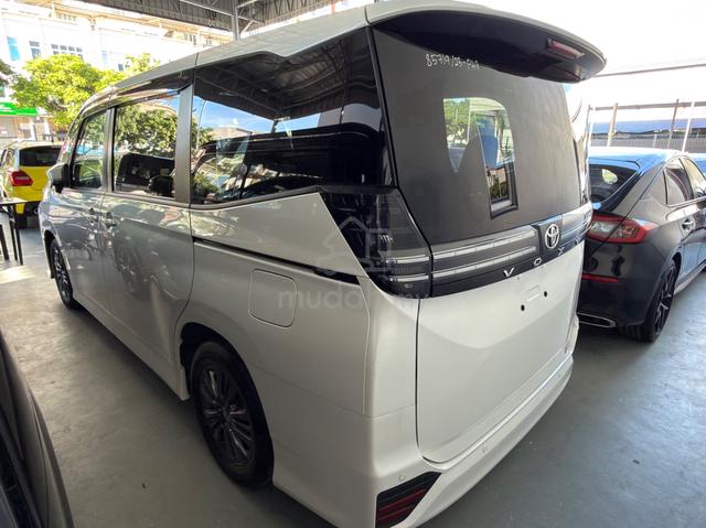 2023 Toyota VOXY 2.0 S-G (A) - 4