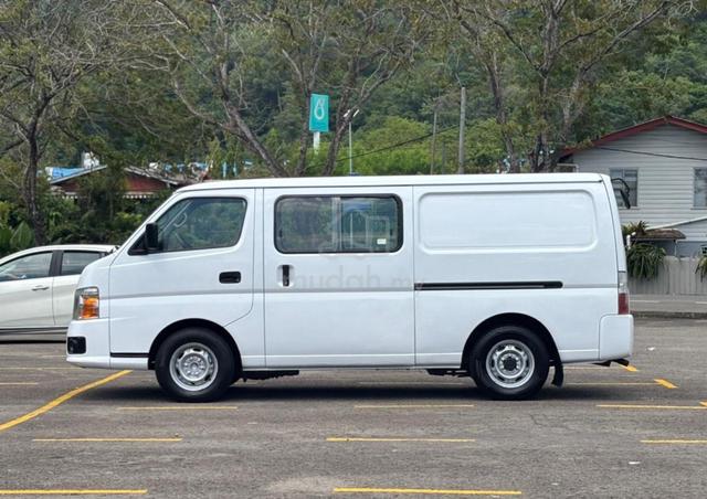 2012 Nissan URVAN PANEL VAN 3.0 (M) - 5