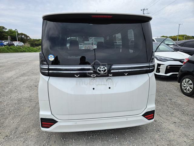 FULLoan VOXY S-Z 2P/DOOR 7S 2022 UNREG READY STOCK - 2