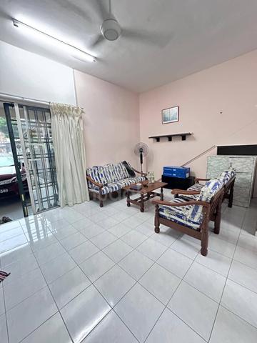 Town house Bukit Cheng Melaka For Rent 1