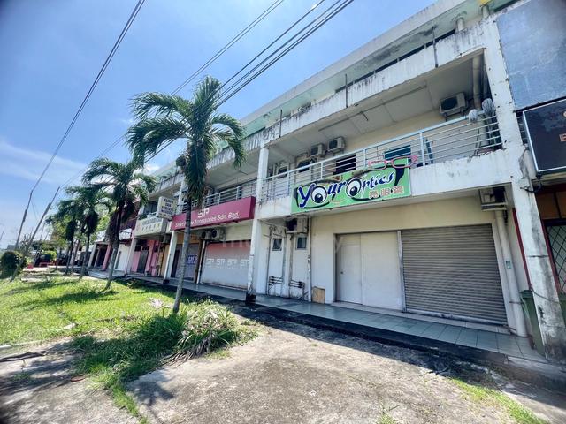 Plaza Grand Millennium | 3 Storey Shoplot 5
