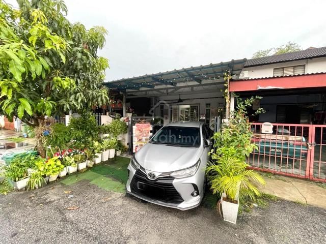 RENOVATED 2 Storey Terrace Taman Kantan Permai, Kajang 1