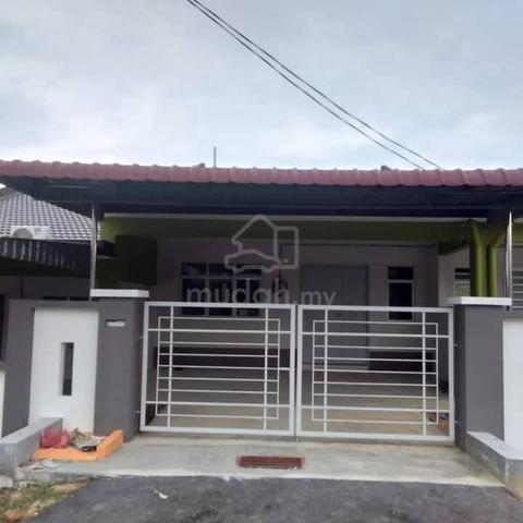 Taman Ayer Molek Perdana Kuala Sungai Baru Melaka teres setingkat 1