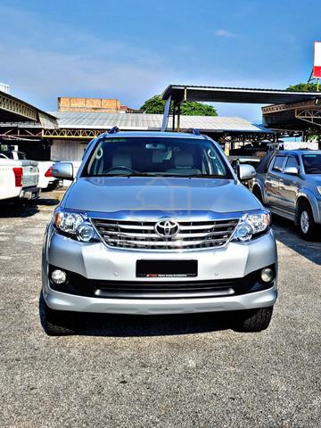 2013 Toyota FORTUNER 2.7 V FACELIFT (A) Tip top - 3