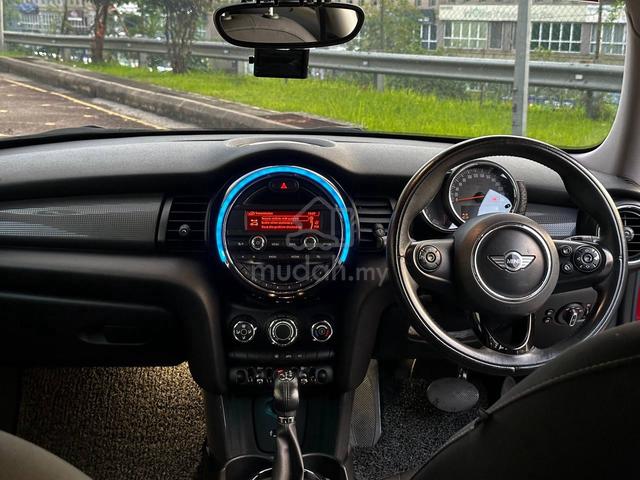 Mini COOPER 1.5T CHILLI RED F56 2 DOOR COUPE 2014 - 5