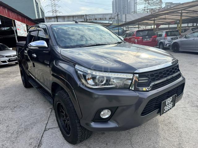 2017 Toyota HILUX 2.8 G VNT (A) One Careful Owner - 3