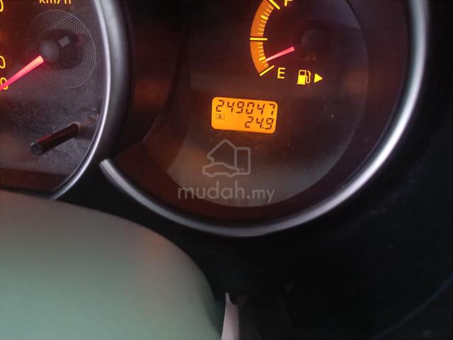 2010 Nissan GRAND LIVINA 1.6 CLASSIC/COMFORT (M) - 4