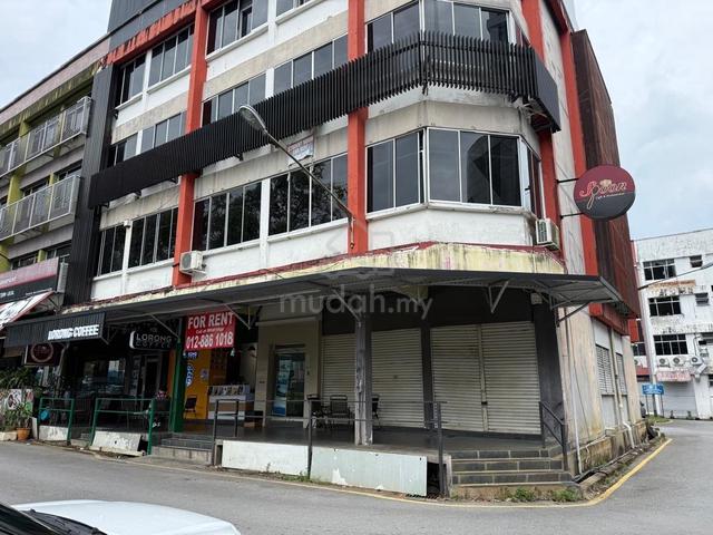 Corner Shop Opposite The Spring Shopping Mall 1