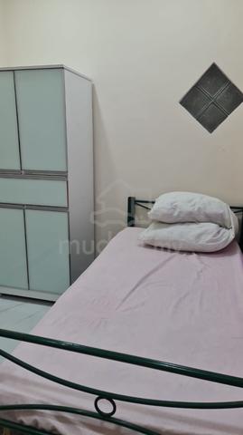 Partially Furnished Selangor Kelana Jaya Room For Rent 1