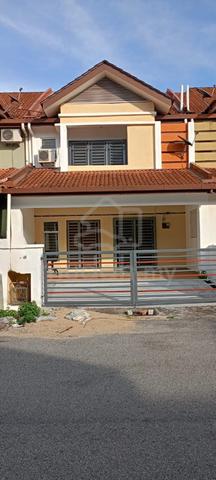 2 storey terrace for rent @ bandar springhill , lukut 1