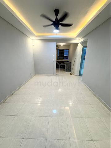 Flat Taman Plentong Utama 1