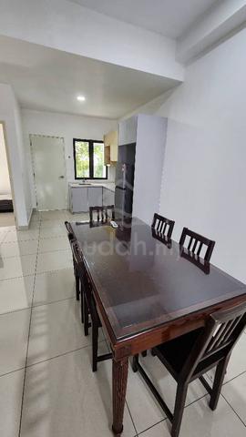 Monet Garden - Lower Townhouse for Rent 1