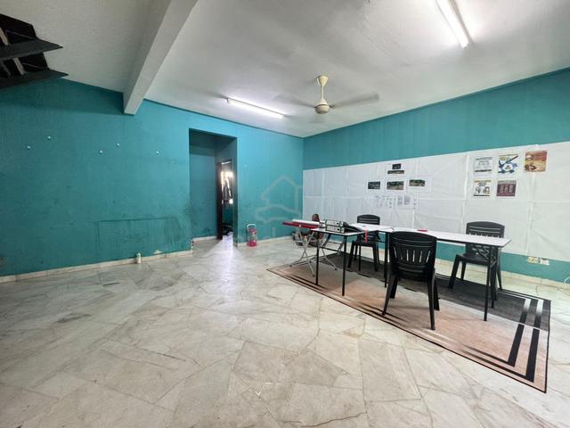 Rawang Perdana 2, 2 Storey @ Renoved Unit For Sale 1