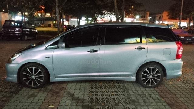 TOYOTA WISH 1.8 auto(full leather) - 2
