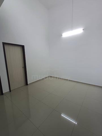 Kota Masai Bandar Layangkasa Double Storey 4 Bed Partial Furnished 1