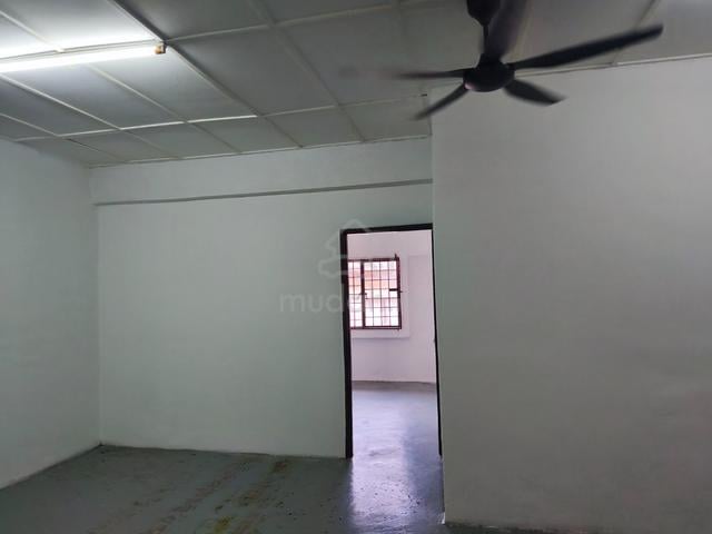 Ukay Perdana Shop Apartment 1