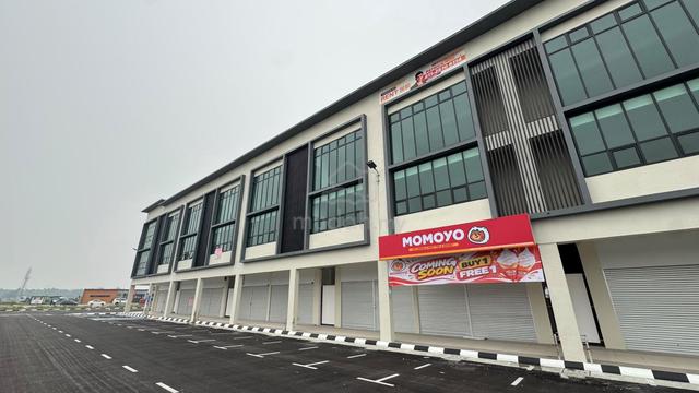 Pines Square Parade, Baru Kawa - 3 Storey Commercial Shoplot FOR SALE 1
