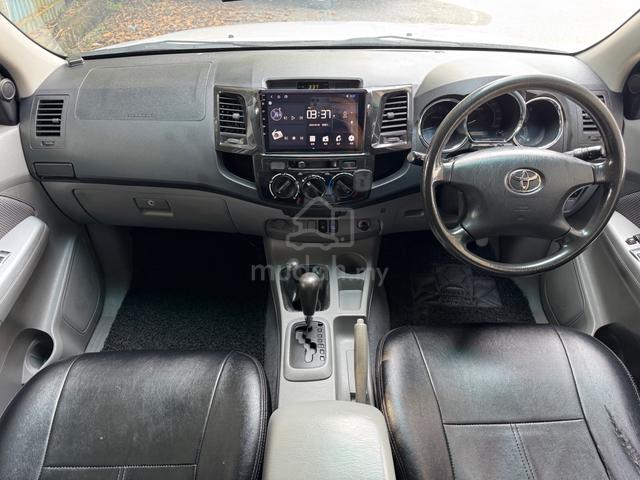 2010 Toyota HILUX 2.5 G MY05 KUN25R FACELIFT (A) - 5