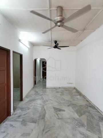 Single Storey Terrace House for Rent (KEPONG BARU) 1