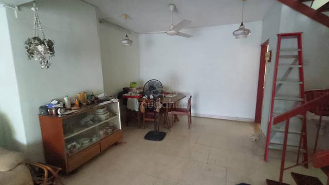 【WELL MAINTAINED + NO Split Level】Taman Connaught Cheras House 22'x75' 1