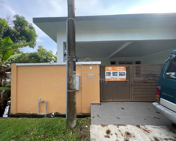 Fully Renovated Tanah Putih 1 Story Corner House 1
