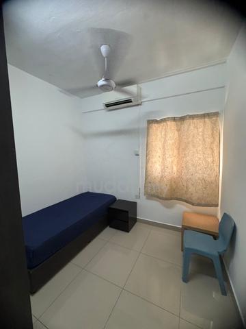Room For Rent FEMALE UNIT @ The Arc Cyberjaya near MMU UOC City Uni 1