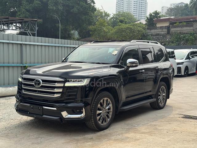 2023 Toyota LANDCRUISER LC300 ZX BLACK INTERIOR 5A - 4