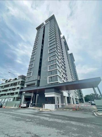 Sky Gardens Residences 1