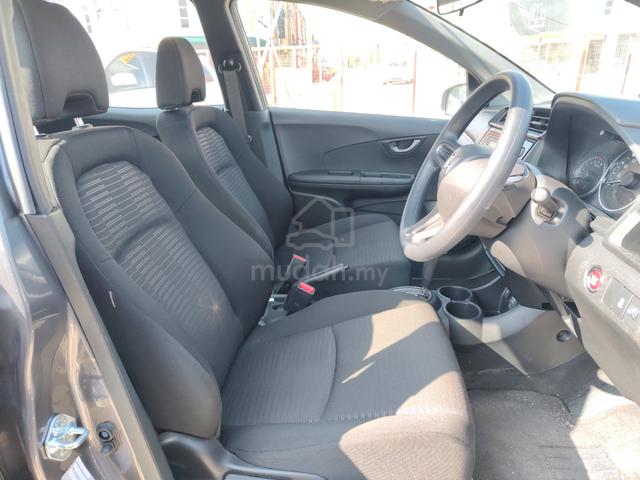 2021 Honda BR-V 1.5 Original Mileage 23k Like New - 4
